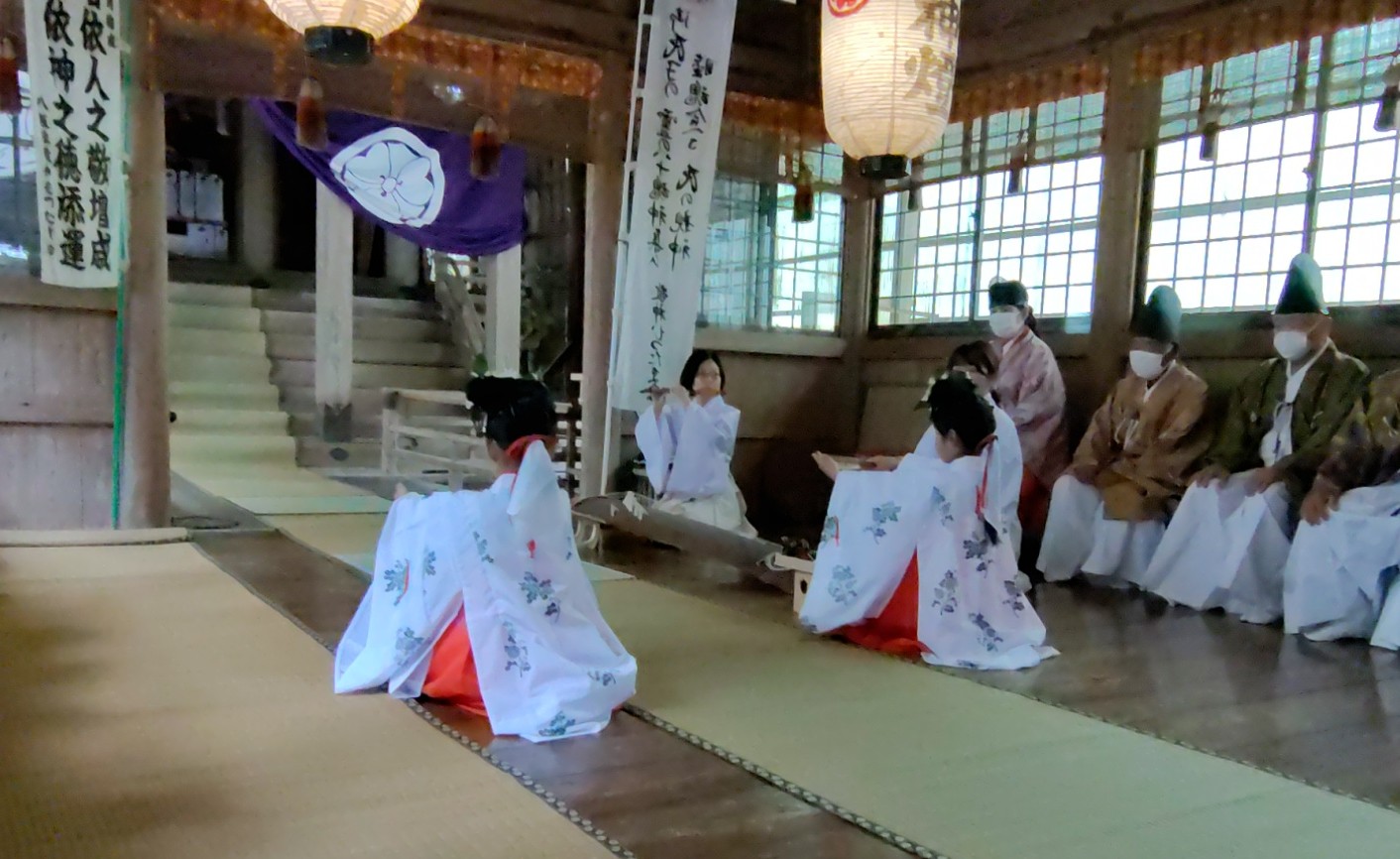 富来神社　春季大祭 寄ろう会(よろうえ) | 国東つながる暮らし 大分県国東市(くにさきし）